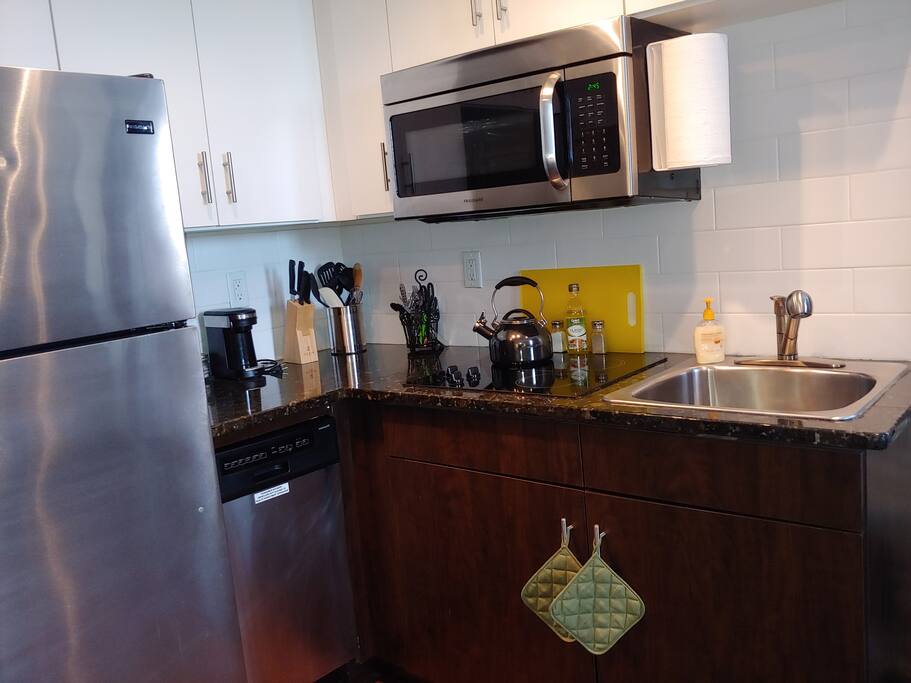 Fully loaded kitchen for your pleasure