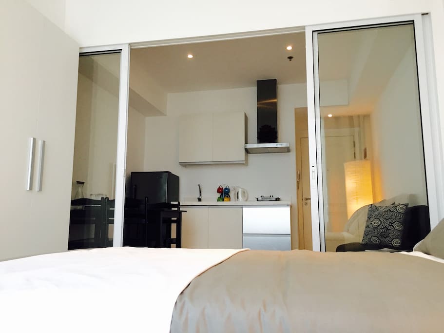 the space offers guest a variety but simple & elegant the way the owner conceptualized the place.