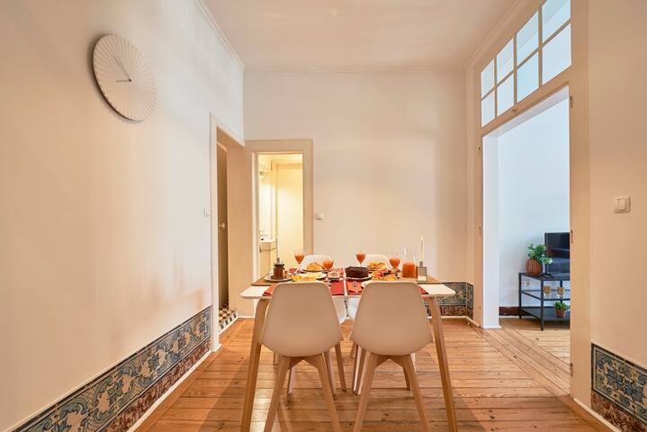 Stunning 3 Bedroom Apartment in Baixa-Chiado gallery image 5