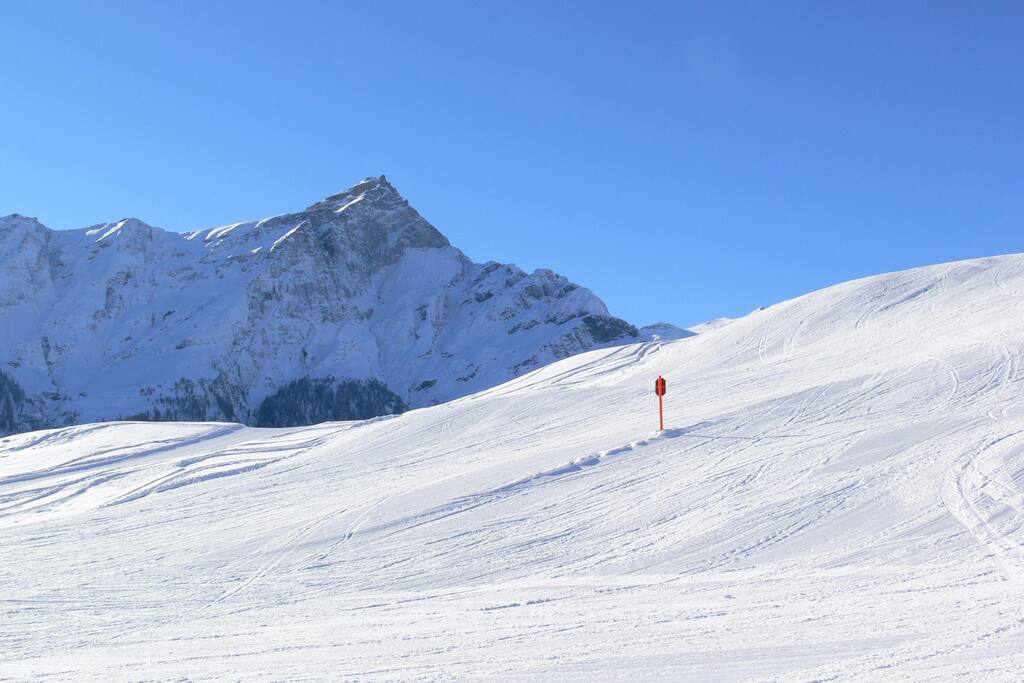 Top Skipisten: skifahren, boarden, freeride, Schlittelpiste