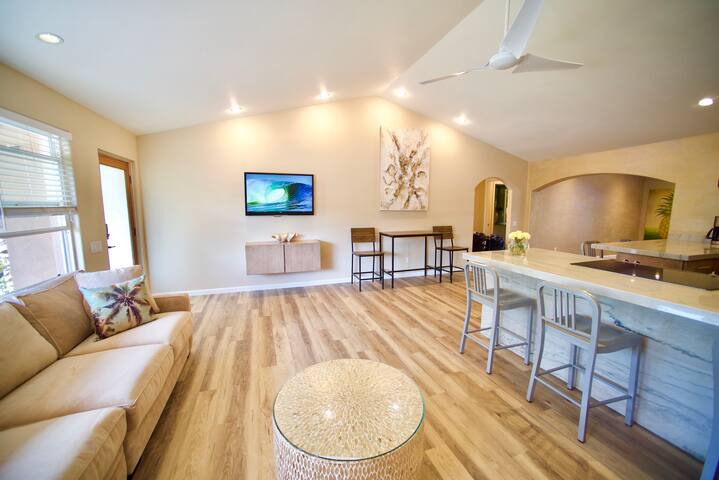 Amazing Home w/ Pool, Cabana & more gallery image 4