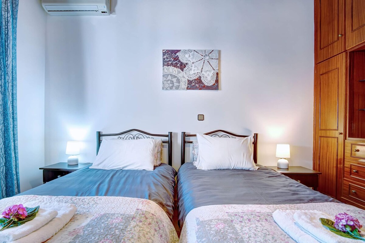 חדר שינה שני עם ארון גדול במיוחד