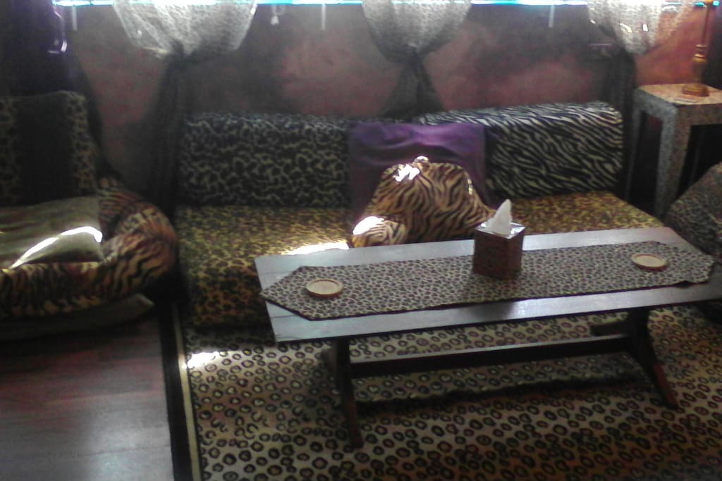 Sitting area/floor mattress