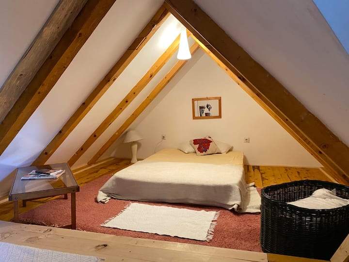 Спальня 2 на верхнем уровне