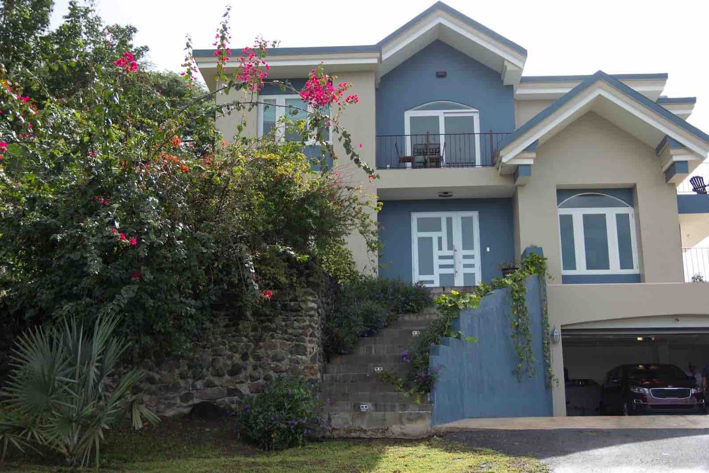 Casalta. A Unique Puerto Rican Villa!!! Villas for Rent in Bayamón