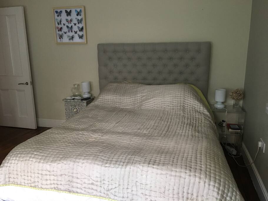 King size bed