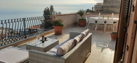 Top Airbnb: Vanni's House 19083097C210282 in Taormina