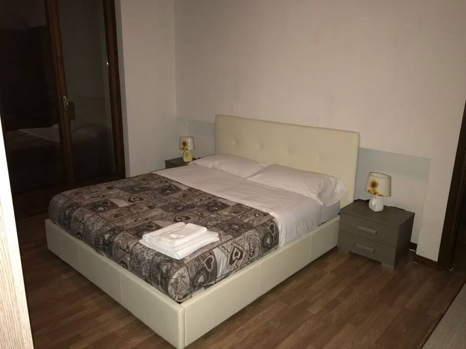 Camera da letto matrimoniale
