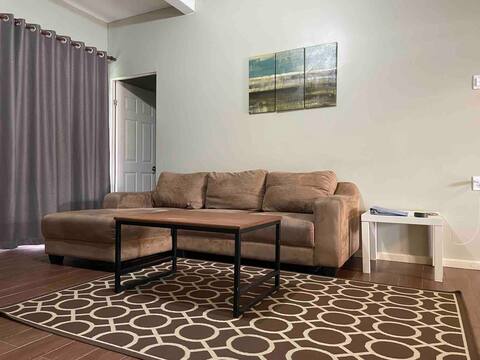 PERFECT STAY APARTMENTS 3- BEDROOM 103