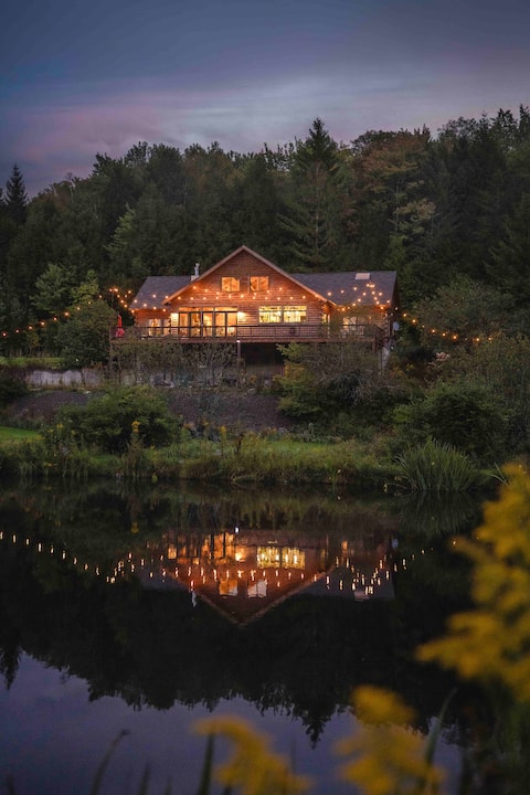 Experience Fall in a Catskills Lodge
