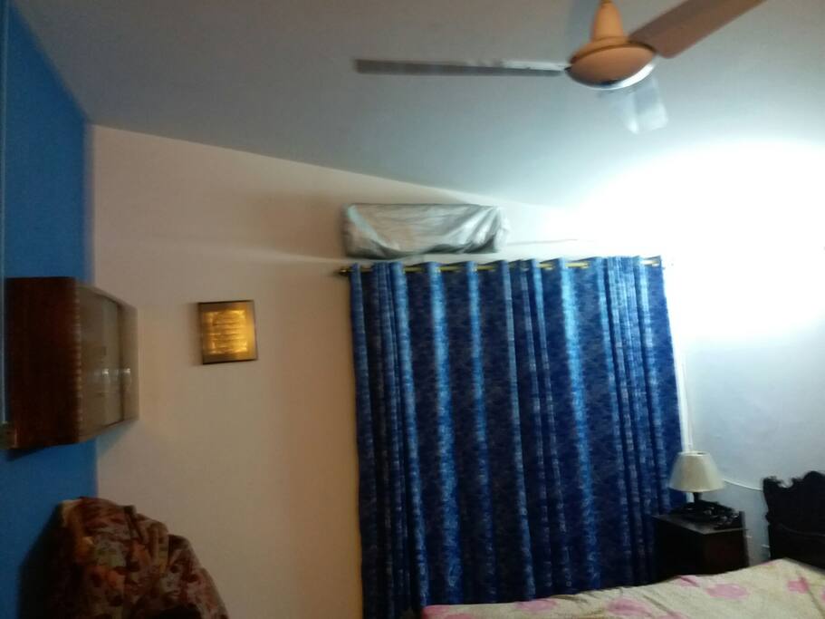 Cover Photo
(room.1)