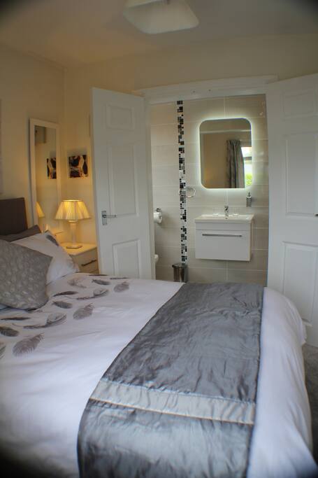 Bedroom with Ensuite