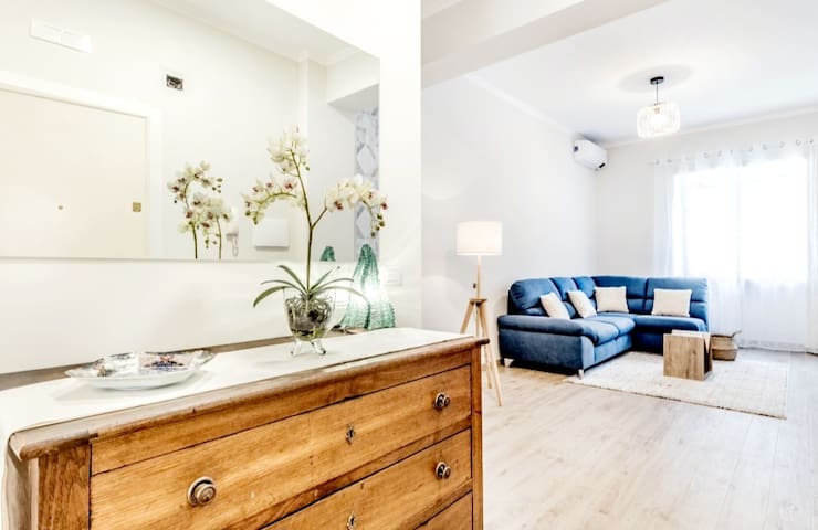 Vaticano grande appartamento elegante fronte Metro