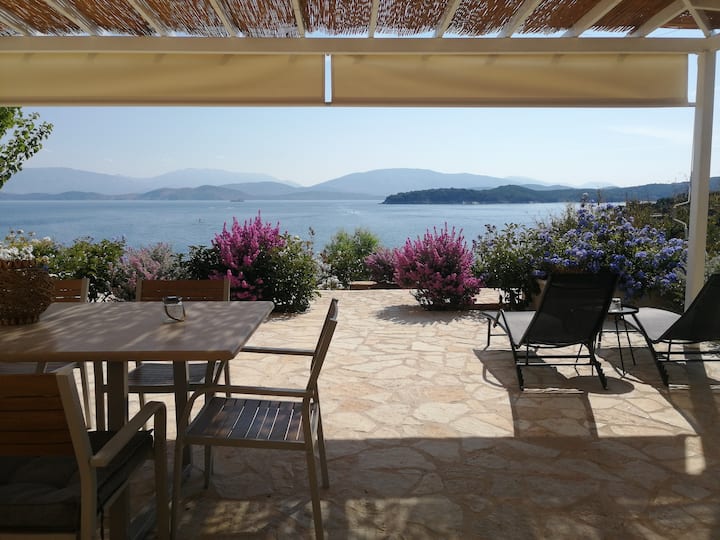 Corfu island KASSIOPI’S best sea view apartment