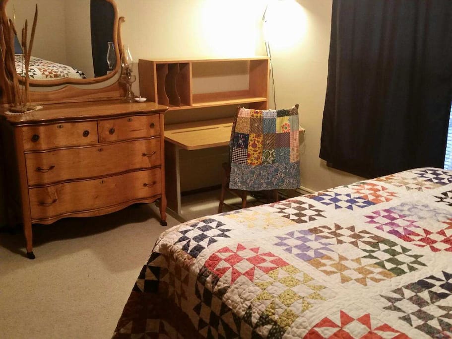 Bedroom #1 - Queen with work space
