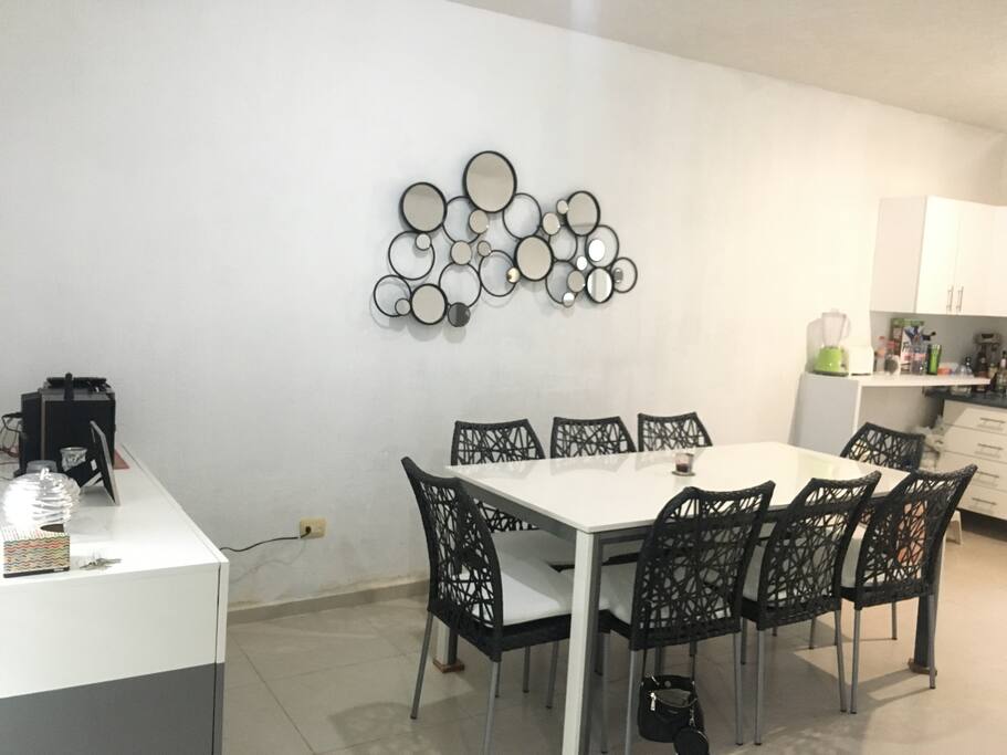 Comedor para uso común de los huéspedes