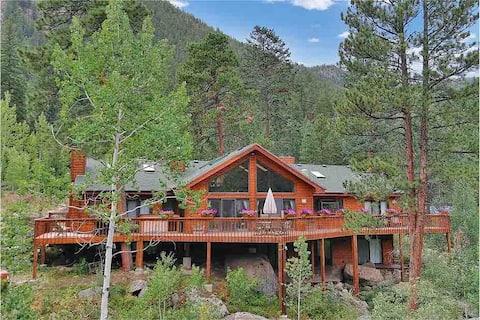Cabin at Pike's Peak Falls