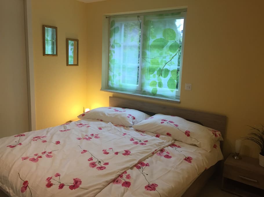Bed room