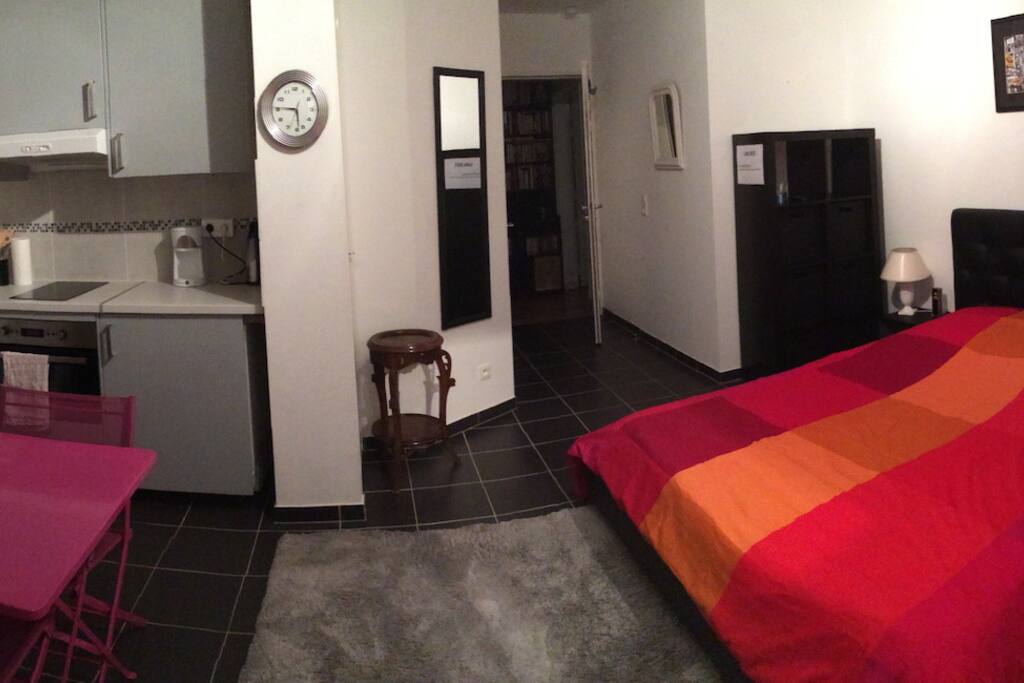 Studio vue sur l'entrée