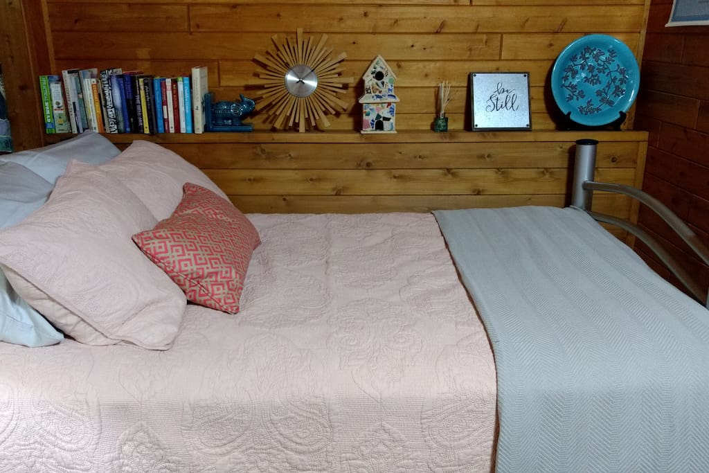 Cozy full bed