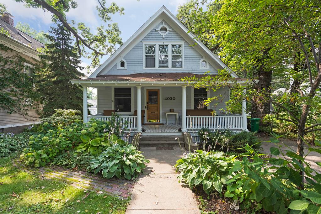 Current color or the house!