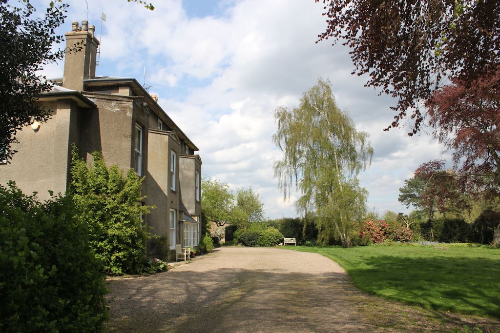 Hoveringham Hall Superb flat with stunning views Flats for Rent in