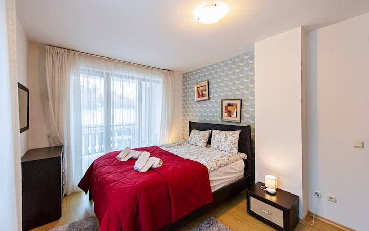 غرفة نوم بسرير كبير أو سوبر كينج وحمام داخلي