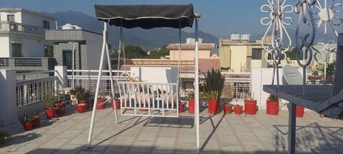 Lovely 1-bedroom AC rental unit with Morning tea