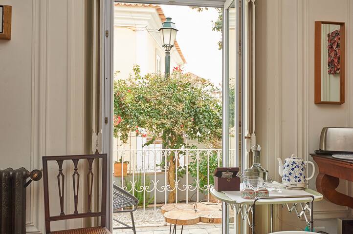 Art House _ 19th C Heritage villa_350m_ Cascais gallery image 5