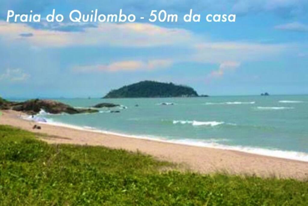 Praia do Quilombo - 50m da casa