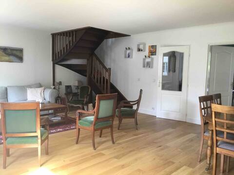 Large family home 15 min from Paris/Versailles
