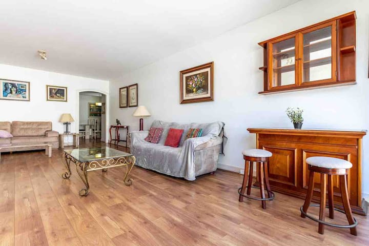 A MELHOR OPÇÃO NA Z.SUL P/ VIAGEM GRUPO/FAMÍLIA!