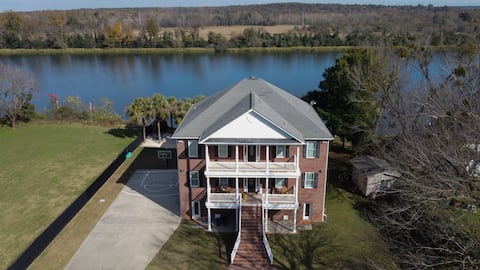 Masters River Retreat