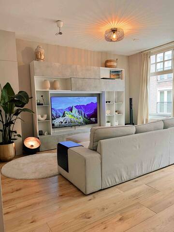 Modern 2BR Loft • City Views, Piano & Luxe Comfort