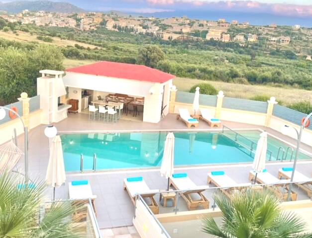 Nefeli Villa gallery image 2