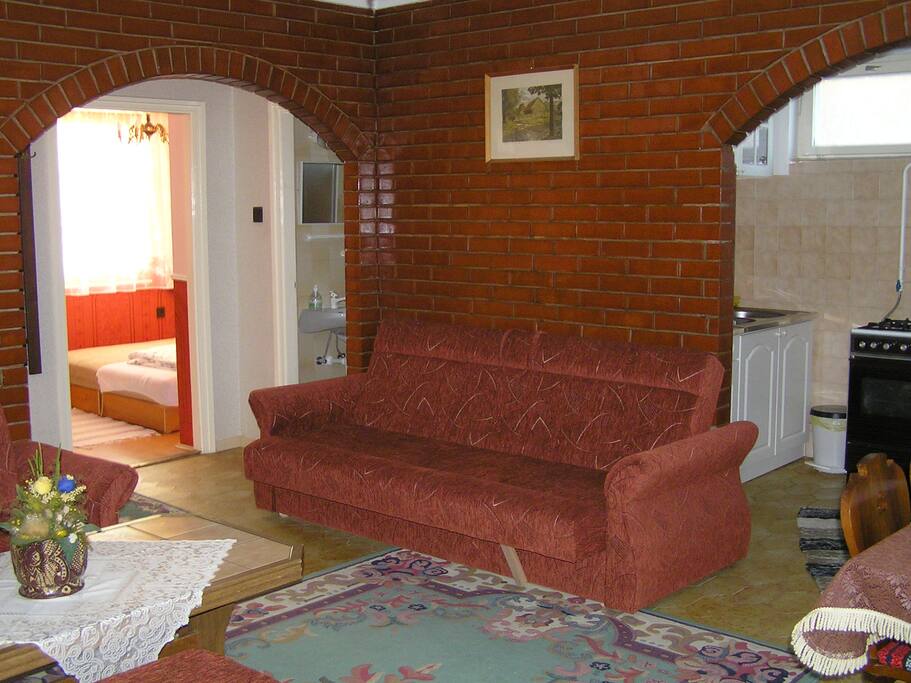 Apartman alsó nappalija