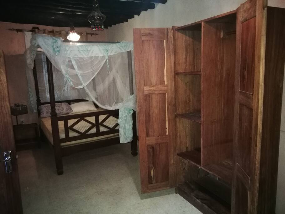 down bed room