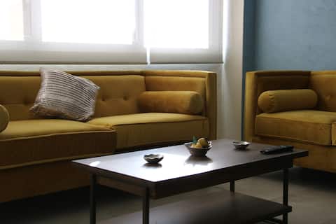 Successful Airbnb property: Modern apartment 10 minutes from CDMX airport in Jardín Balbuena