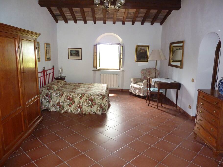 First Floor first bedroom (queen size bed)