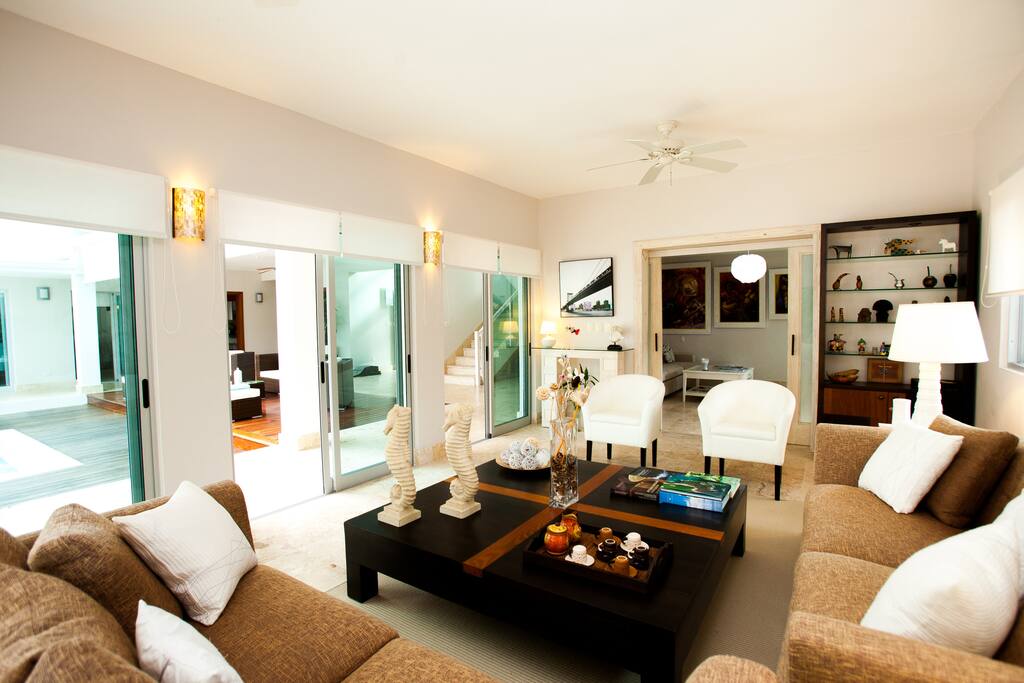 SALÓN INTERIOR