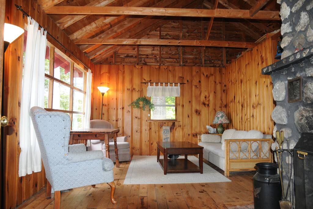Living room features queen pull-out couch for extra sleeping accomodations