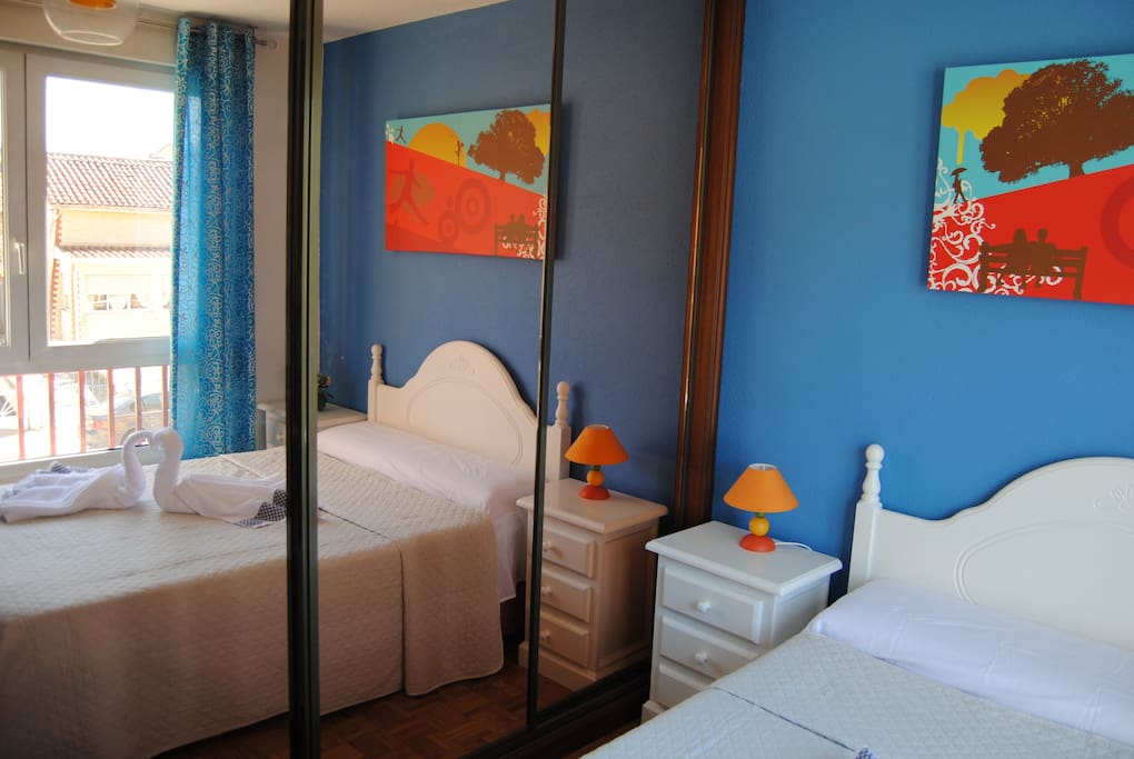 Habitación doble vista 2 / Double bedroom view 2