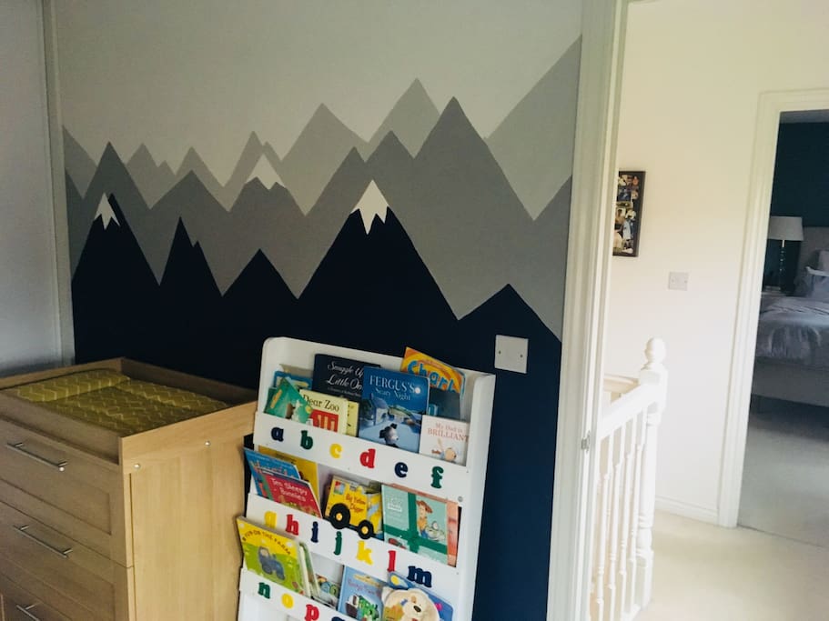 Nursery - changing station and book case