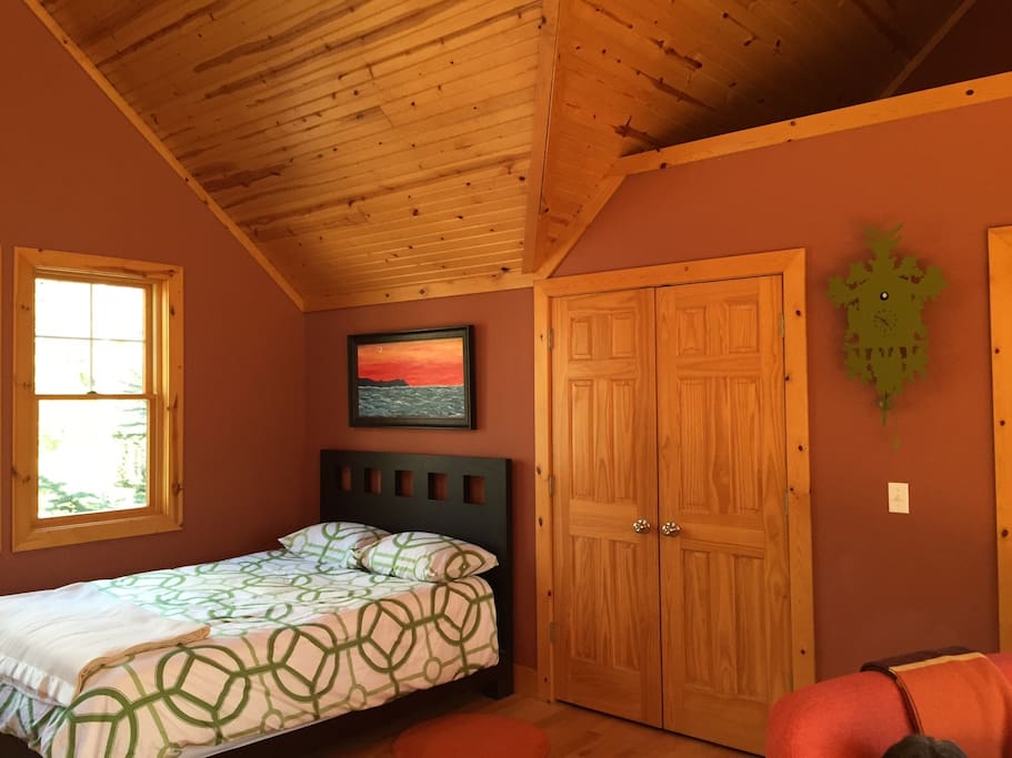 Queen bed