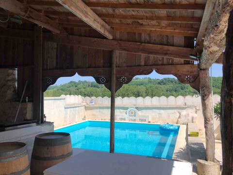 Maison Pierre 14è, 20 kms Agen, Damazan, 7 p 5 bed