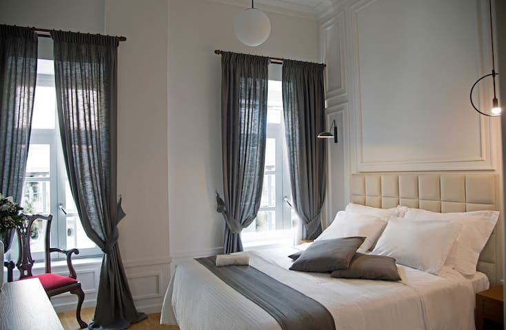 Apeliotis |2BDR Suite Acropolis View |Four Streets