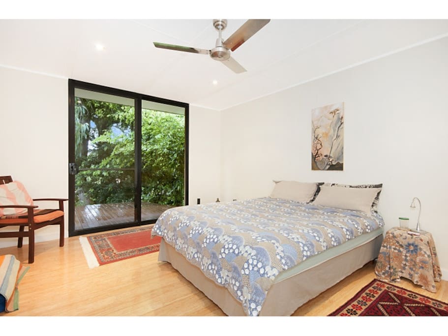 One kingsize bed with latex mattress