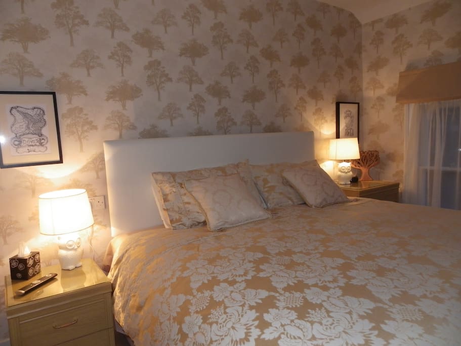 Soft and muted colours make for a relaxed and comfortable stay,