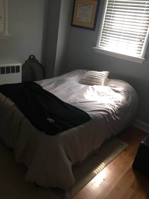 Full bed