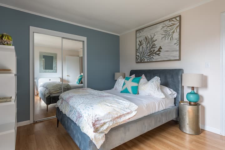 Habitación principal con cama matrimonial